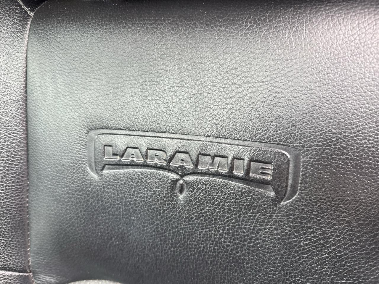 RAM 1500 Laramie Crew Cab SWB 4WD 2017