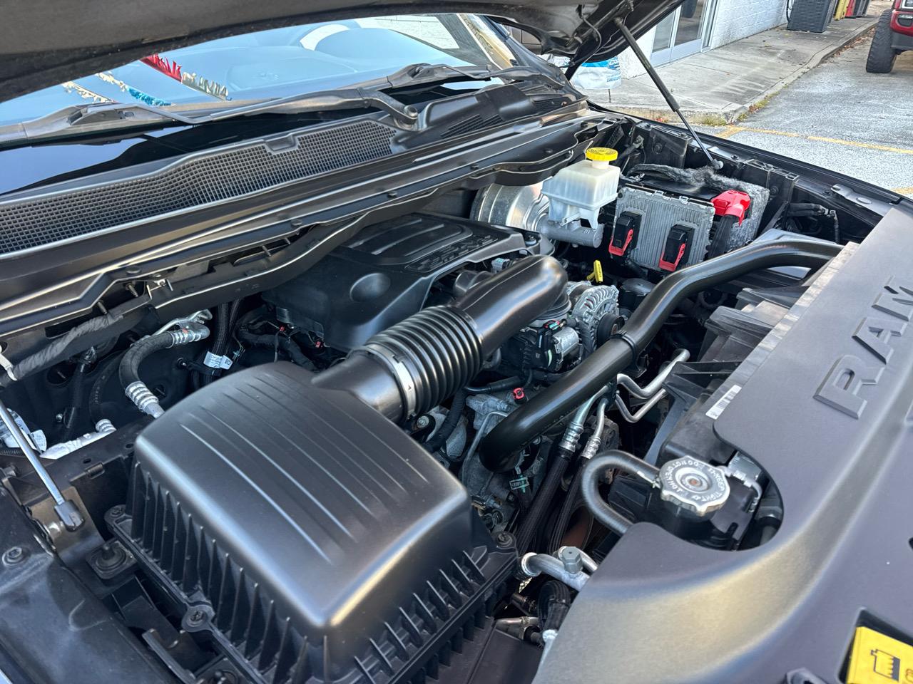 RAM 1500 Big Horn Crew Cab SWB 4WD 2020