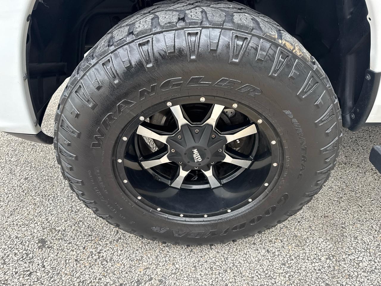 RAM 1500 Tradesman Quad Cab 4WD 2016