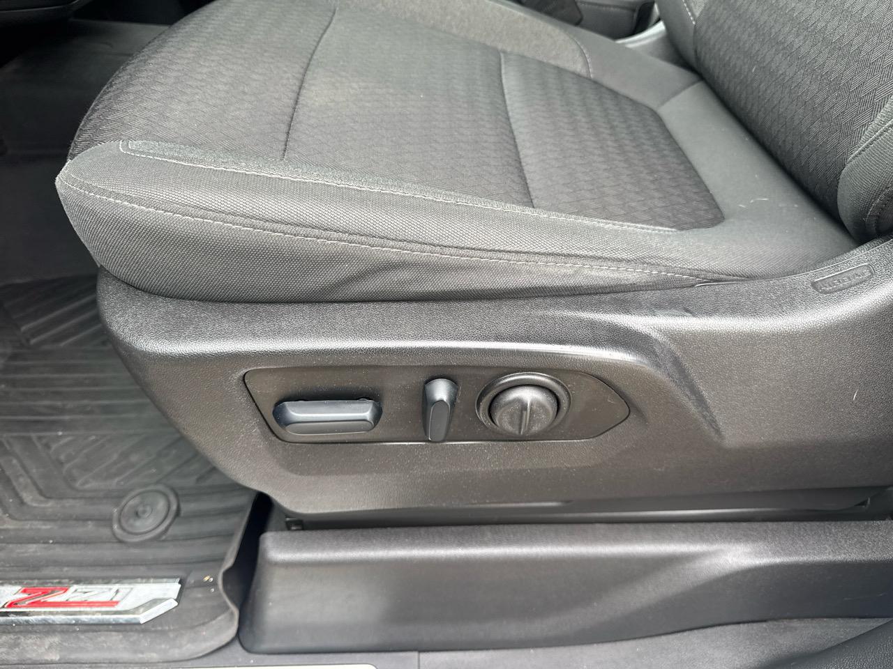 Chevrolet Silverado 2500HD LT Crew Cab Long Box 4WD 2023