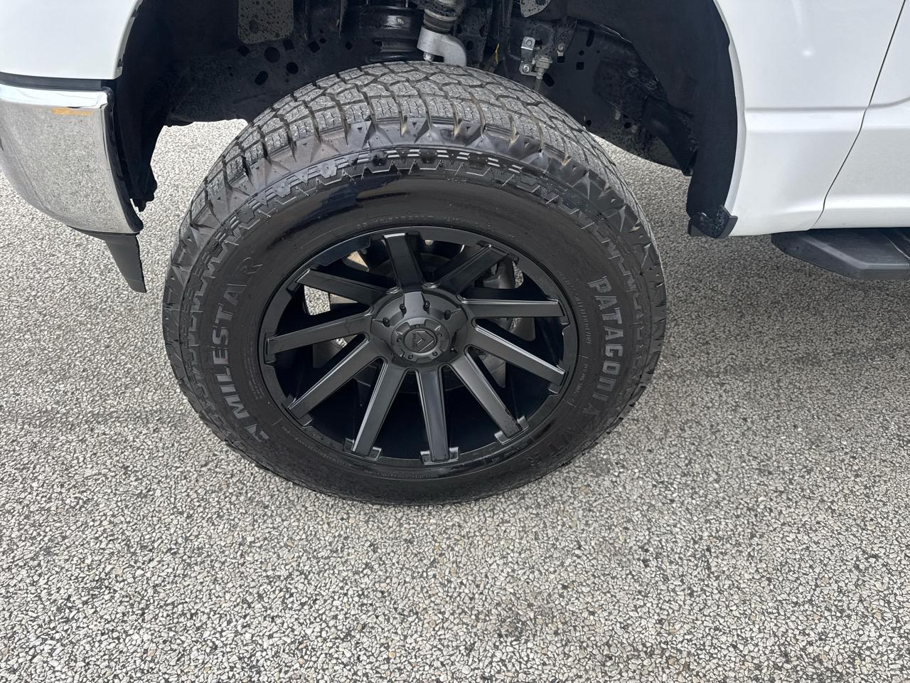 Ford F-150 XLT SuperCrew 5.5-ft. Bed 4WD 2023