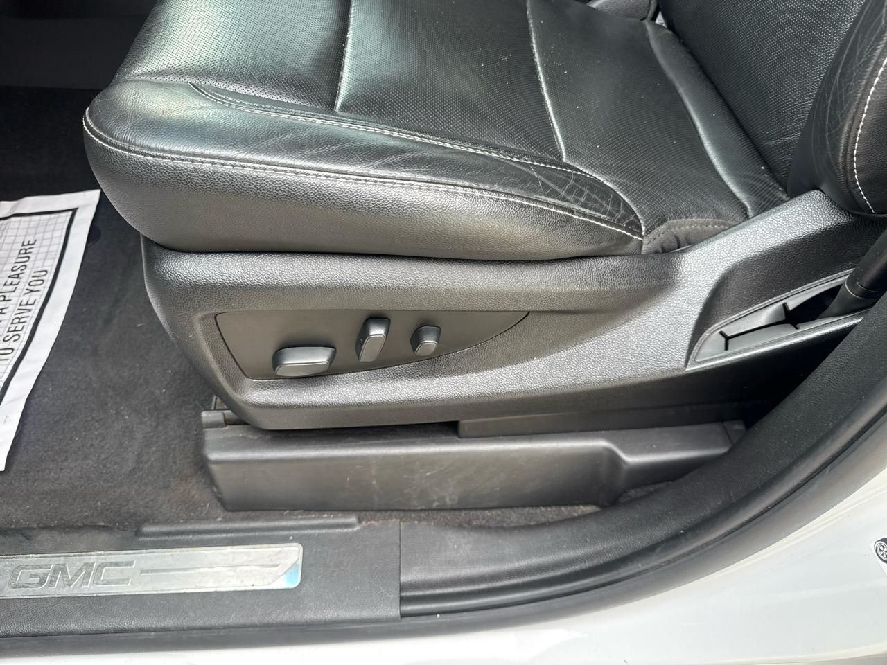 GMC Yukon SLT 4WD 2020