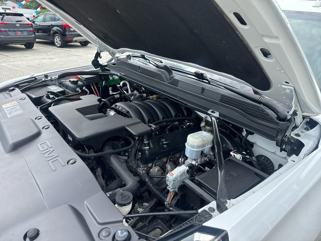 GMC Yukon SLT 4WD 2020