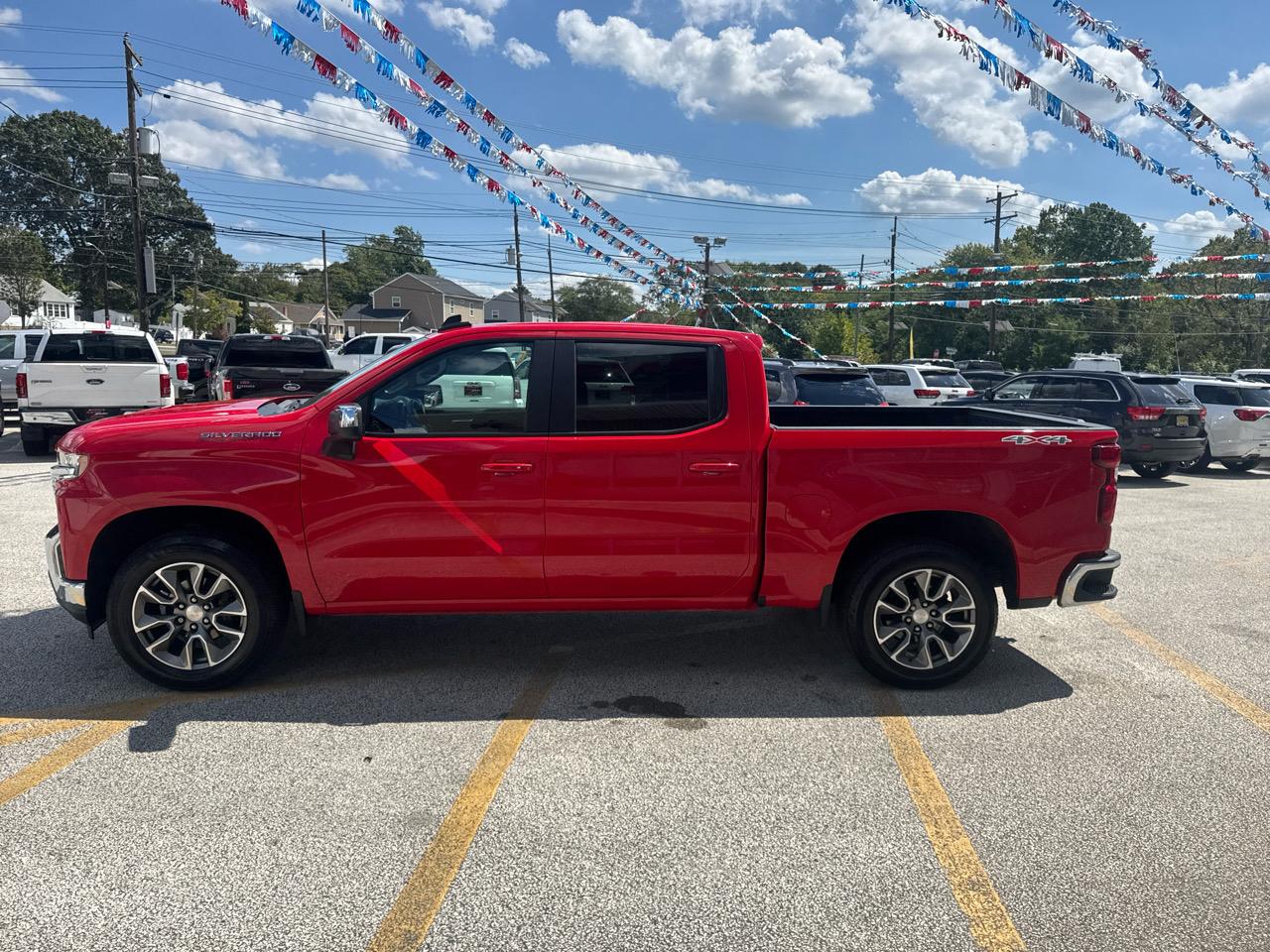 Chevrolet Silverado 1500 Limited LT Crew Cab 4WD 2022