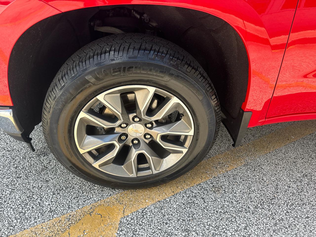 Chevrolet Silverado 1500 Limited LT Crew Cab 4WD 2022