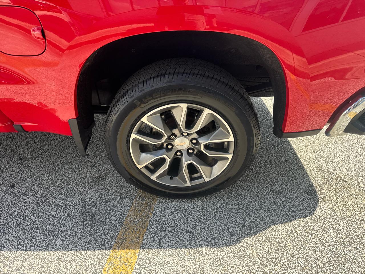 Chevrolet Silverado 1500 Limited LT Crew Cab 4WD 2022