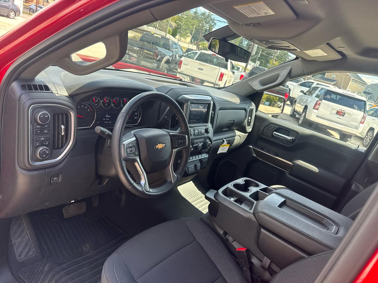 Chevrolet Silverado 1500 Limited LT Crew Cab 4WD 2022