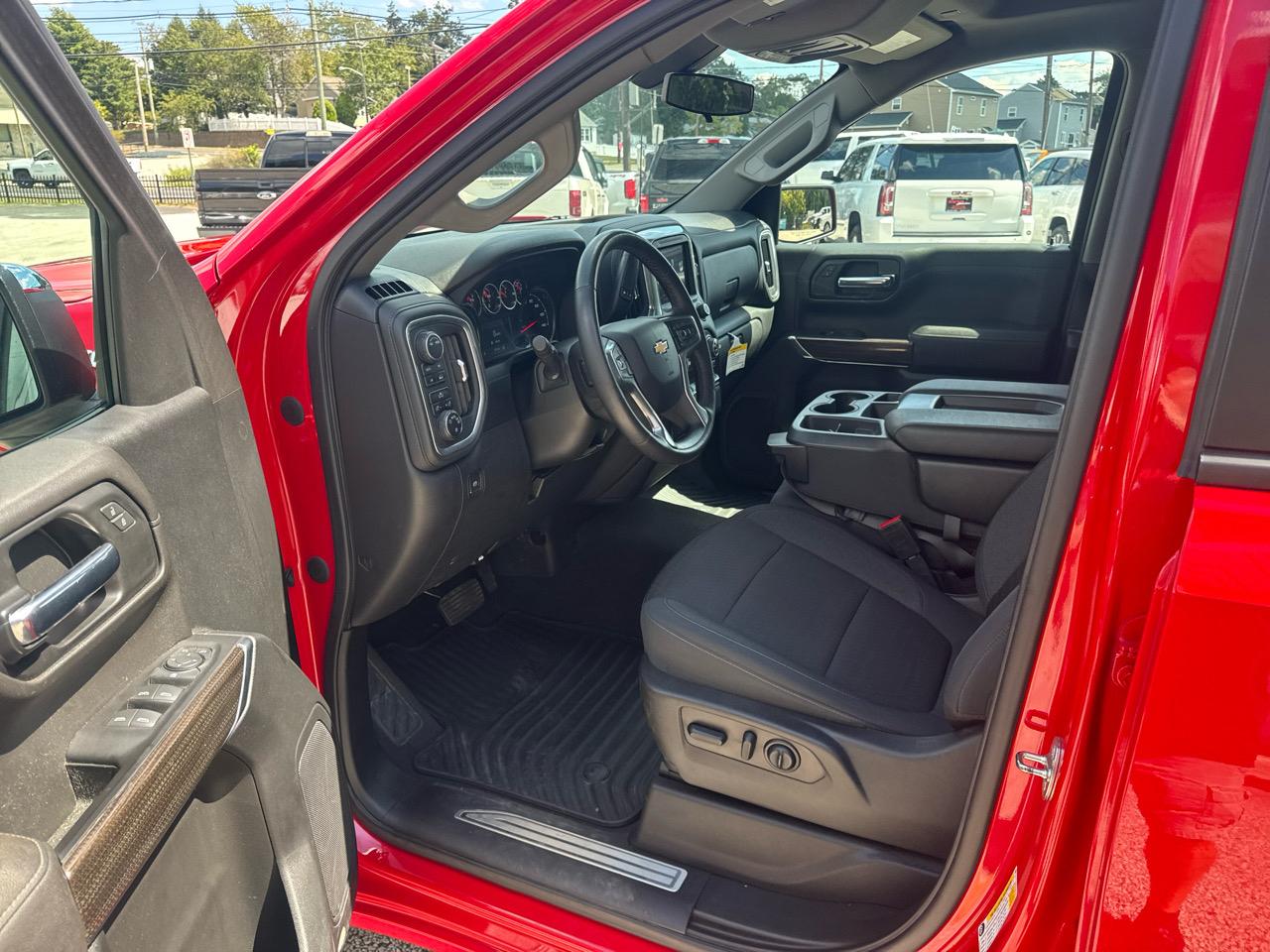 Chevrolet Silverado 1500 Limited LT Crew Cab 4WD 2022