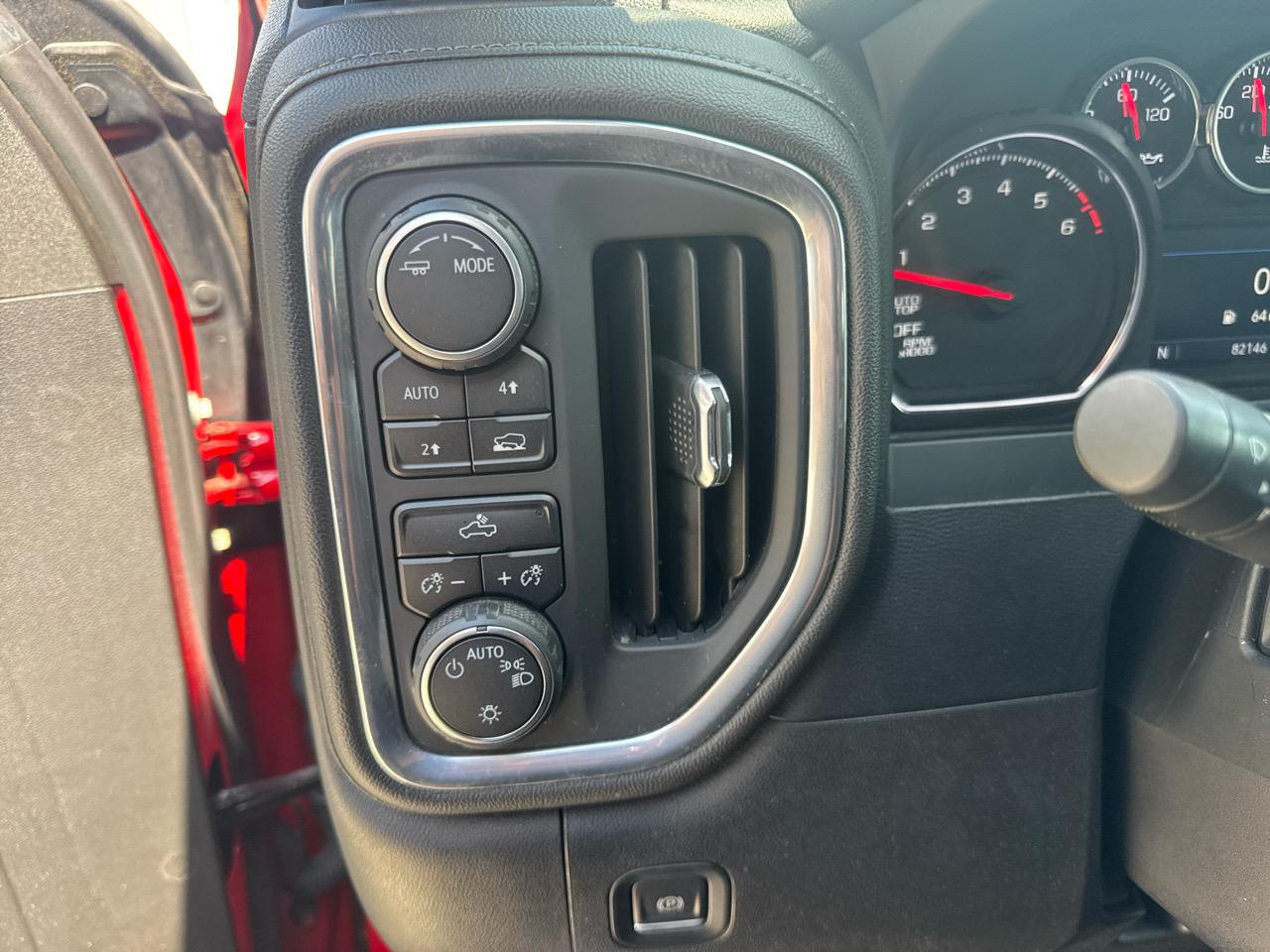 Chevrolet Silverado 1500 Limited LT Crew Cab 4WD 2022