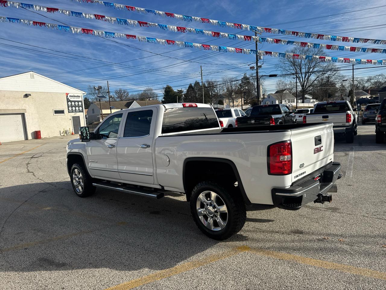 GMC Sierra 2500HD SLT Crew Cab 4WD 2017
