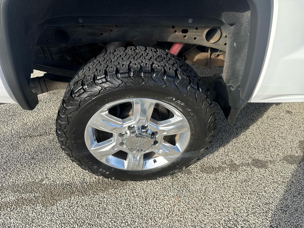 GMC Sierra 2500HD SLT Crew Cab 4WD 2017