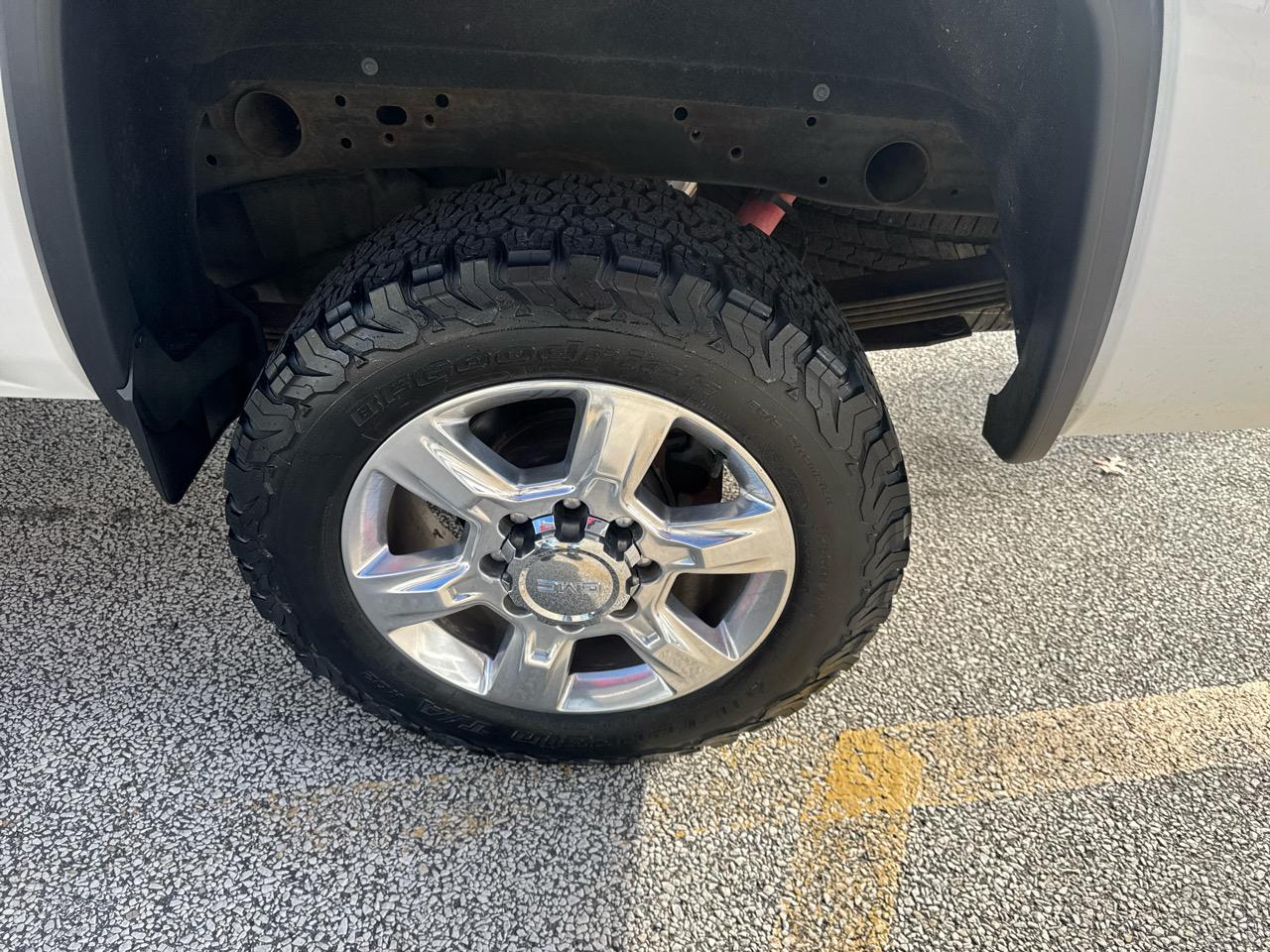 GMC Sierra 2500HD SLT Crew Cab 4WD 2017