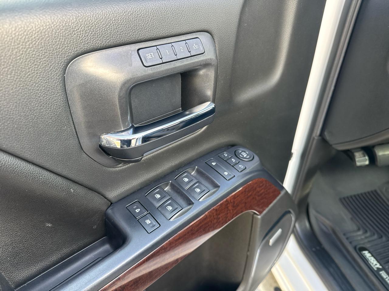 GMC Sierra 2500HD SLT Crew Cab 4WD 2017