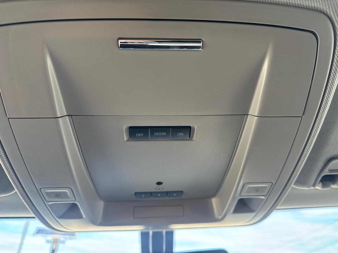 GMC Sierra 2500HD SLT Crew Cab 4WD 2017