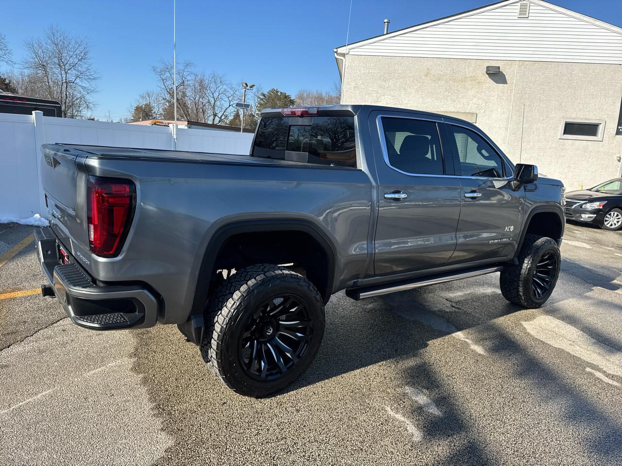 GMC Sierra 1500 Denali Crew Cab 4WD 2021