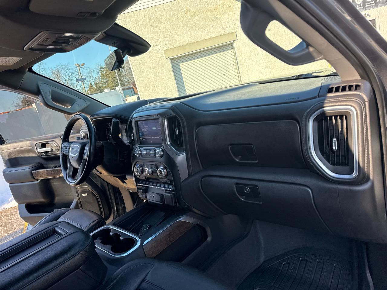 GMC Sierra 1500 Denali Crew Cab 4WD 2021