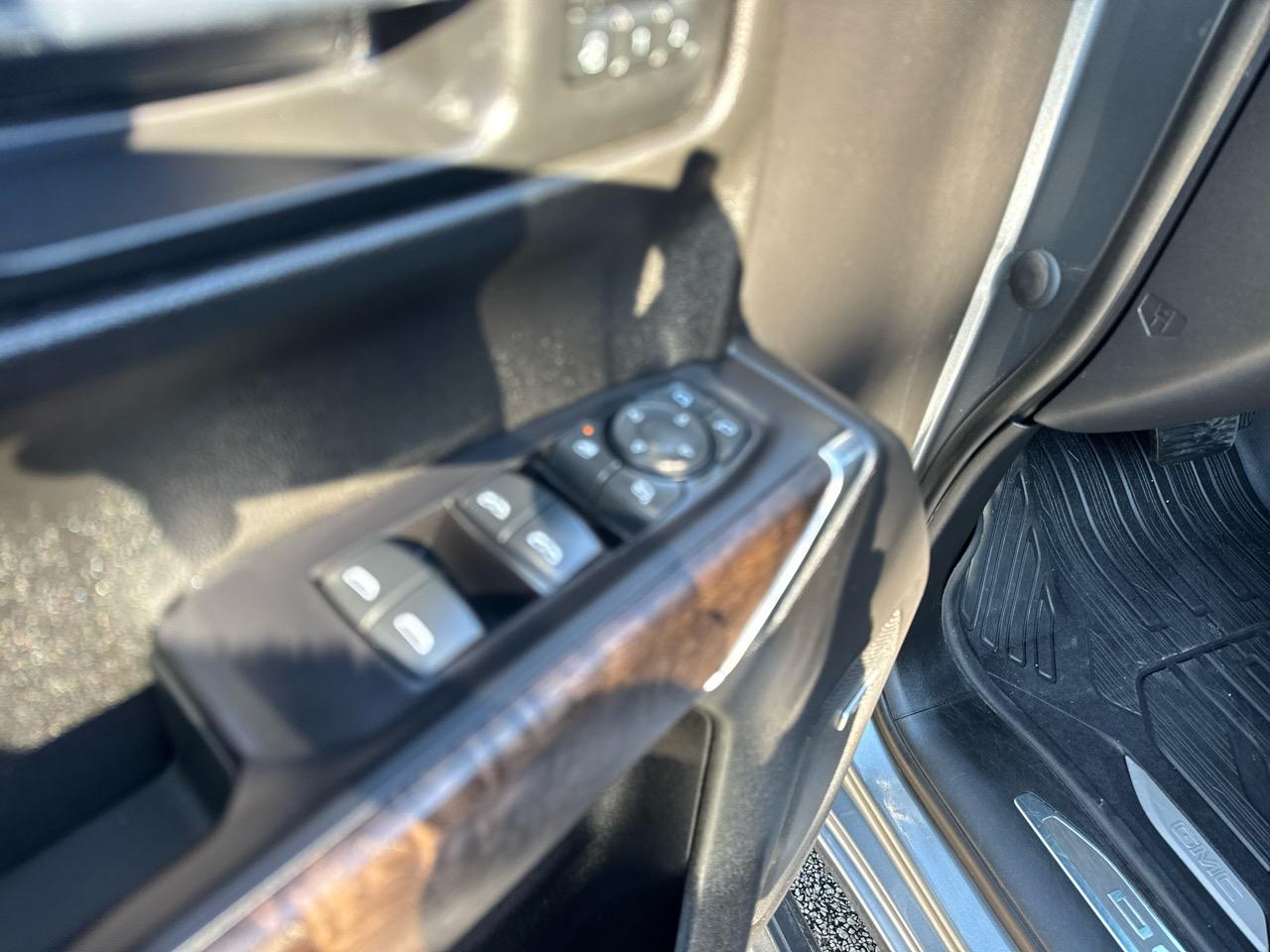 GMC Sierra 1500 Denali Crew Cab 4WD 2021