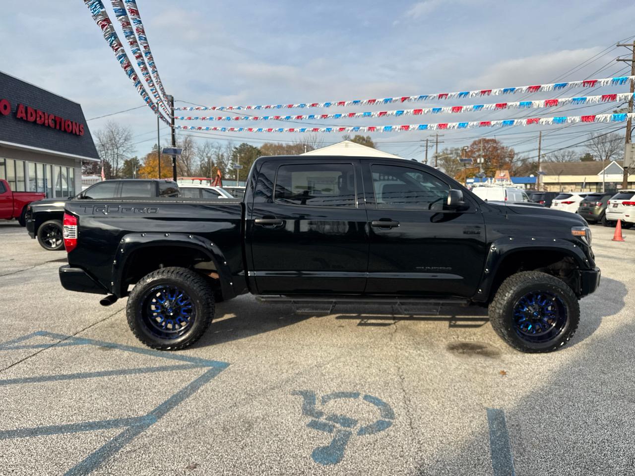 Toyota Tundra SR5 5.7L V8 CrewMax 4WD 2019