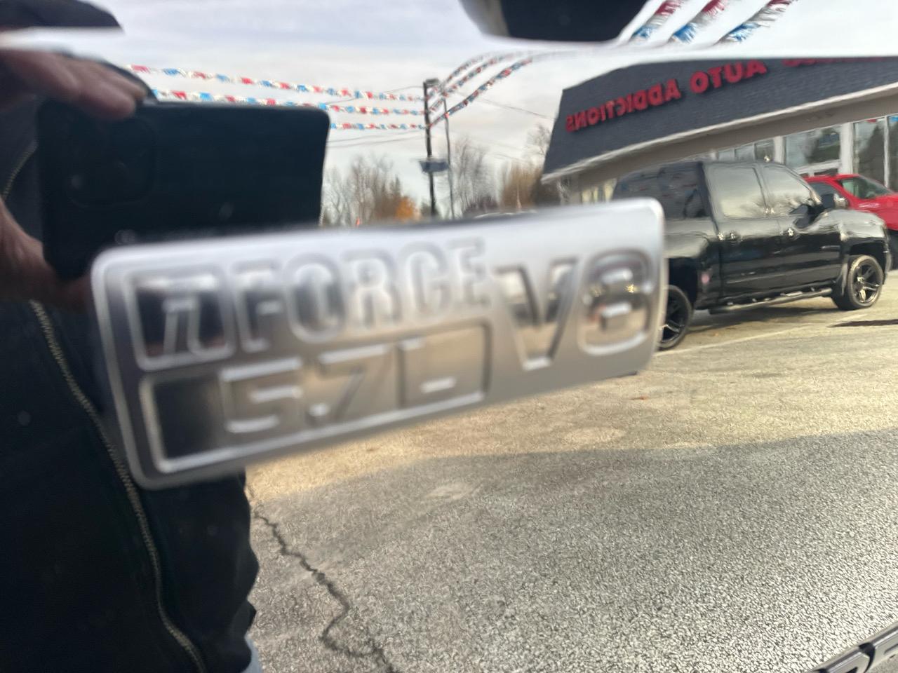 Toyota Tundra SR5 5.7L V8 CrewMax 4WD 2019