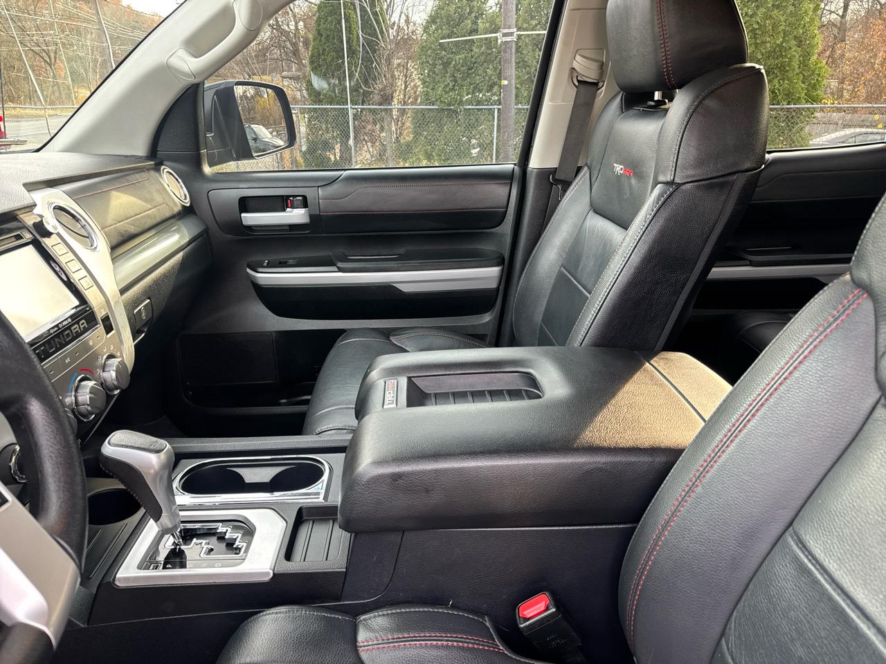 Toyota Tundra SR5 5.7L V8 CrewMax 4WD 2019