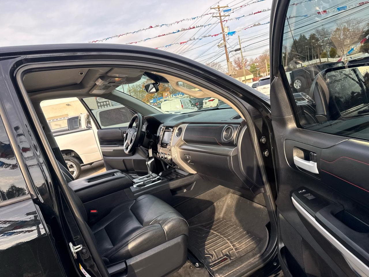 Toyota Tundra SR5 5.7L V8 CrewMax 4WD 2019