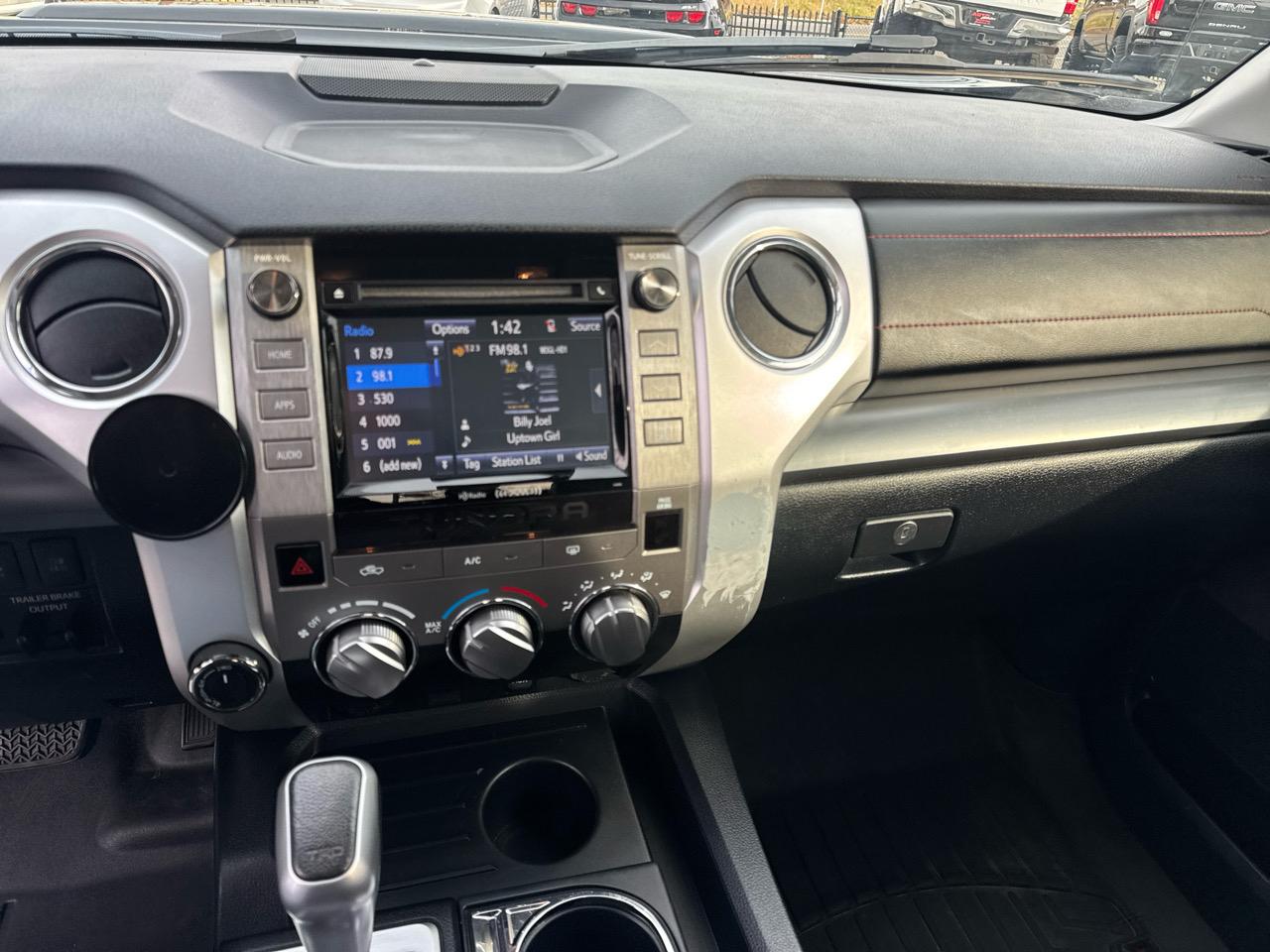 Toyota Tundra SR5 5.7L V8 CrewMax 4WD 2019