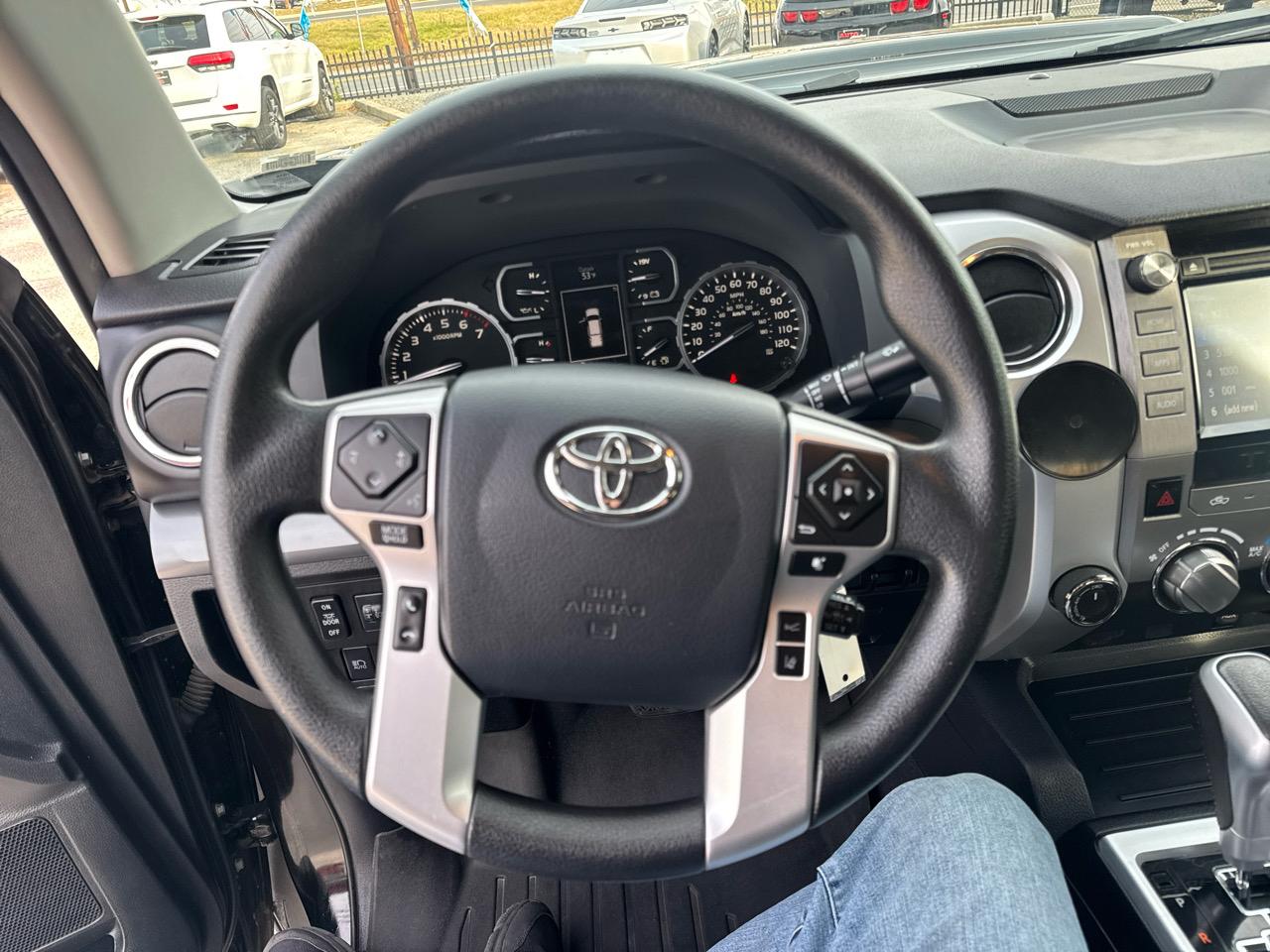 Toyota Tundra SR5 5.7L V8 CrewMax 4WD 2019