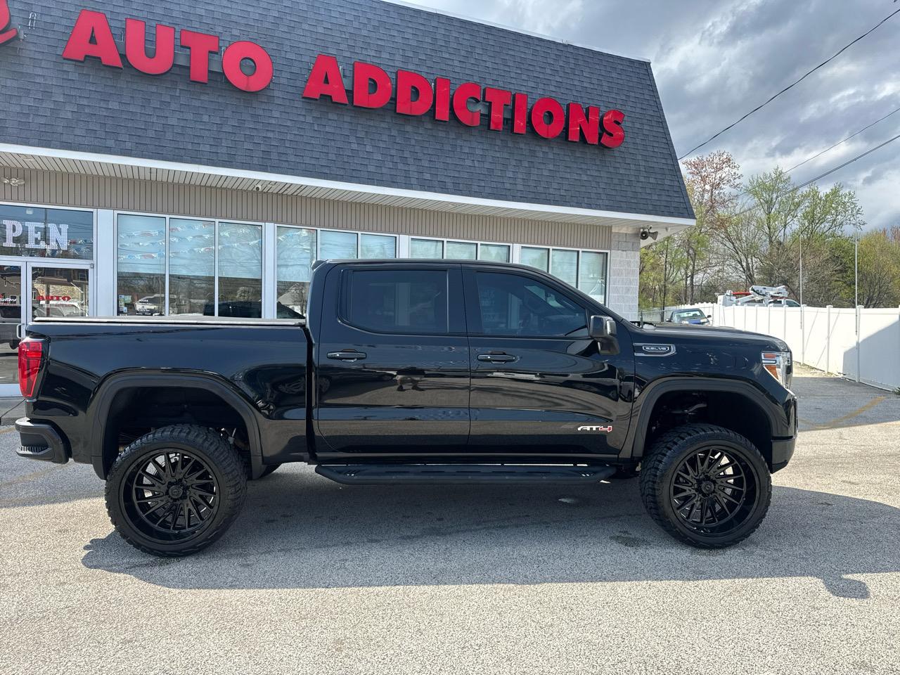 GMC Sierra 1500 AT4 Crew Cab Long Box 4WD 2021