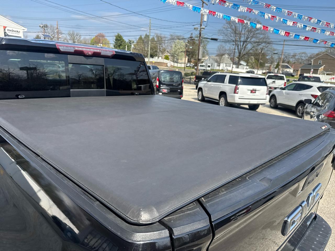 GMC Sierra 1500 AT4 Crew Cab Long Box 4WD 2021