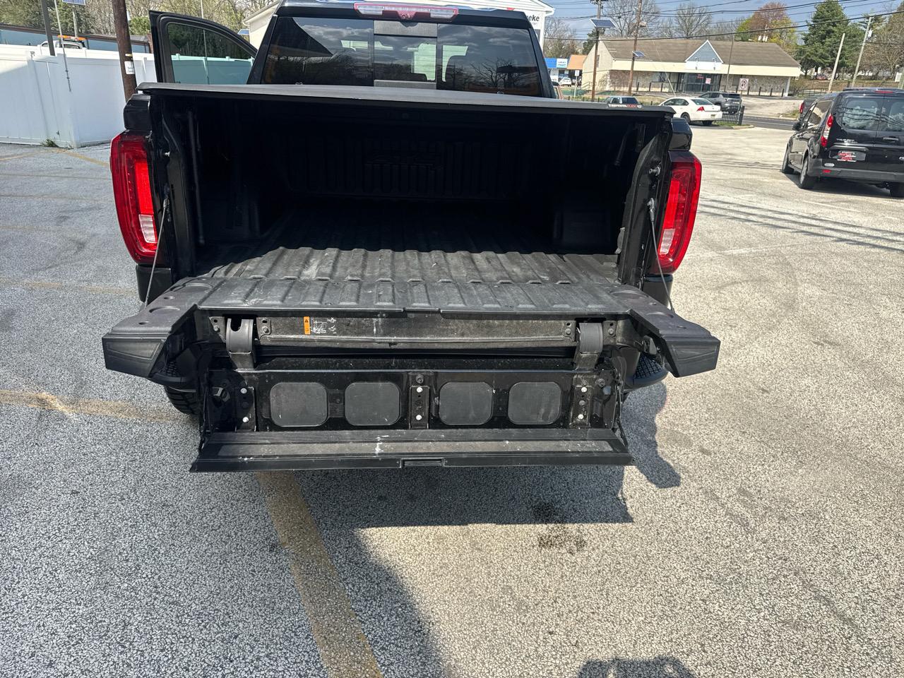 GMC Sierra 1500 AT4 Crew Cab Long Box 4WD 2021