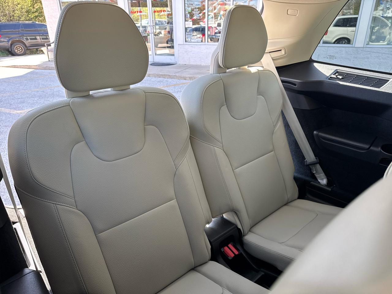 Volvo XC90 T6 Momentum AWD 2022