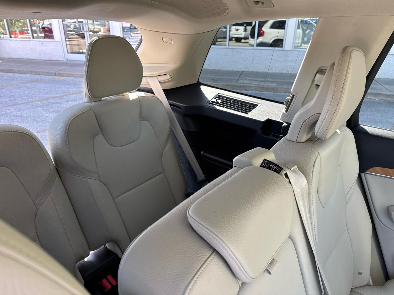 Volvo XC90 T6 Momentum AWD 2022