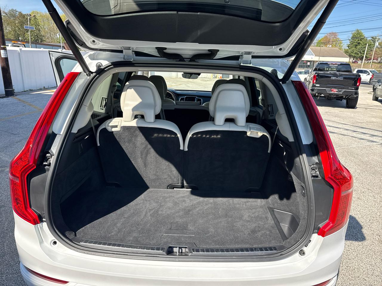 Volvo XC90 T6 Momentum AWD 2022