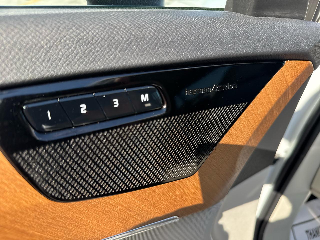 Volvo XC90 T6 Momentum AWD 2022