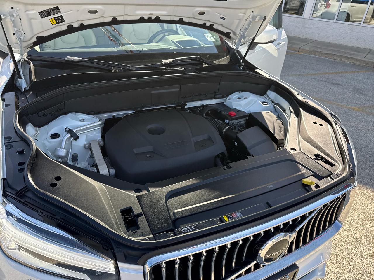 Volvo XC90 T6 Momentum AWD 2022