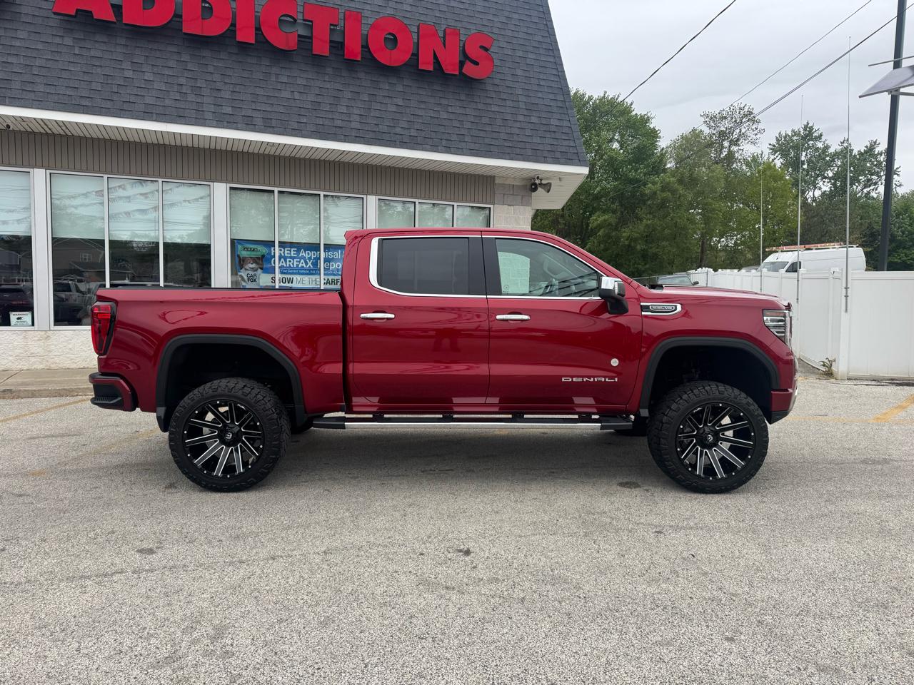 GMC Sierra 1500 Denali Crew Cab Short Box 4WD 2022