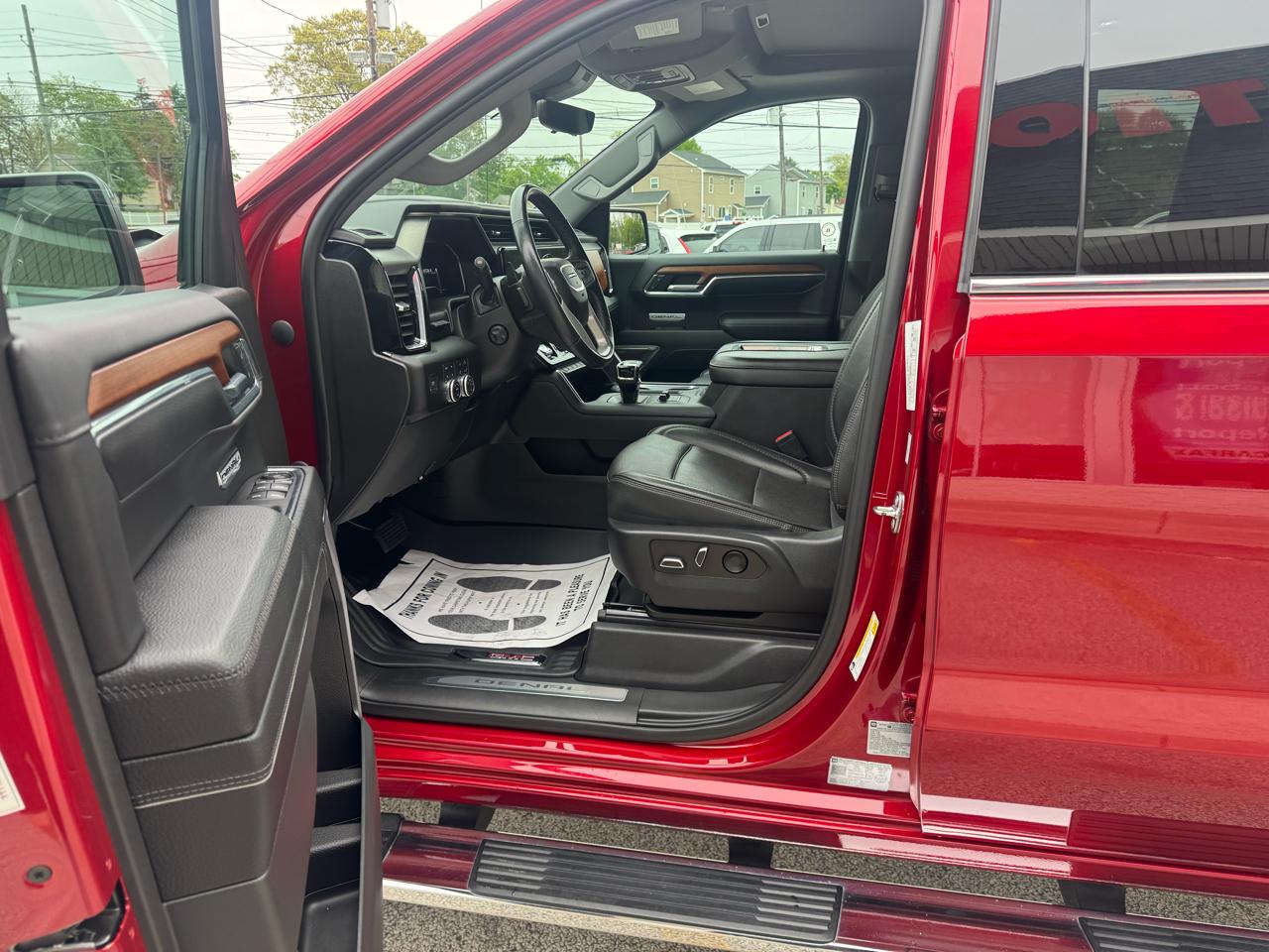 GMC Sierra 1500 Denali Crew Cab Short Box 4WD 2022