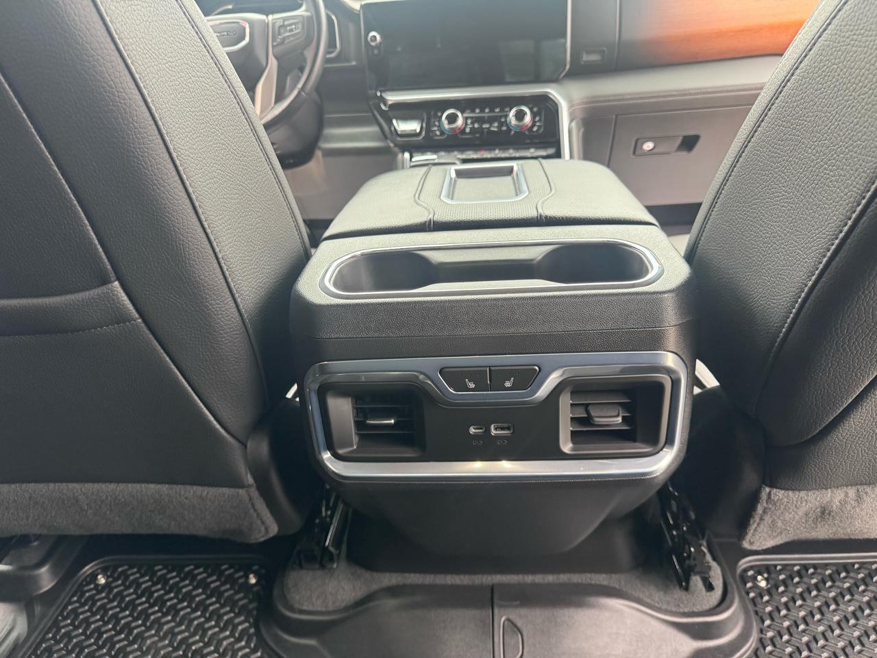 GMC Sierra 1500 Denali Crew Cab Short Box 4WD 2022