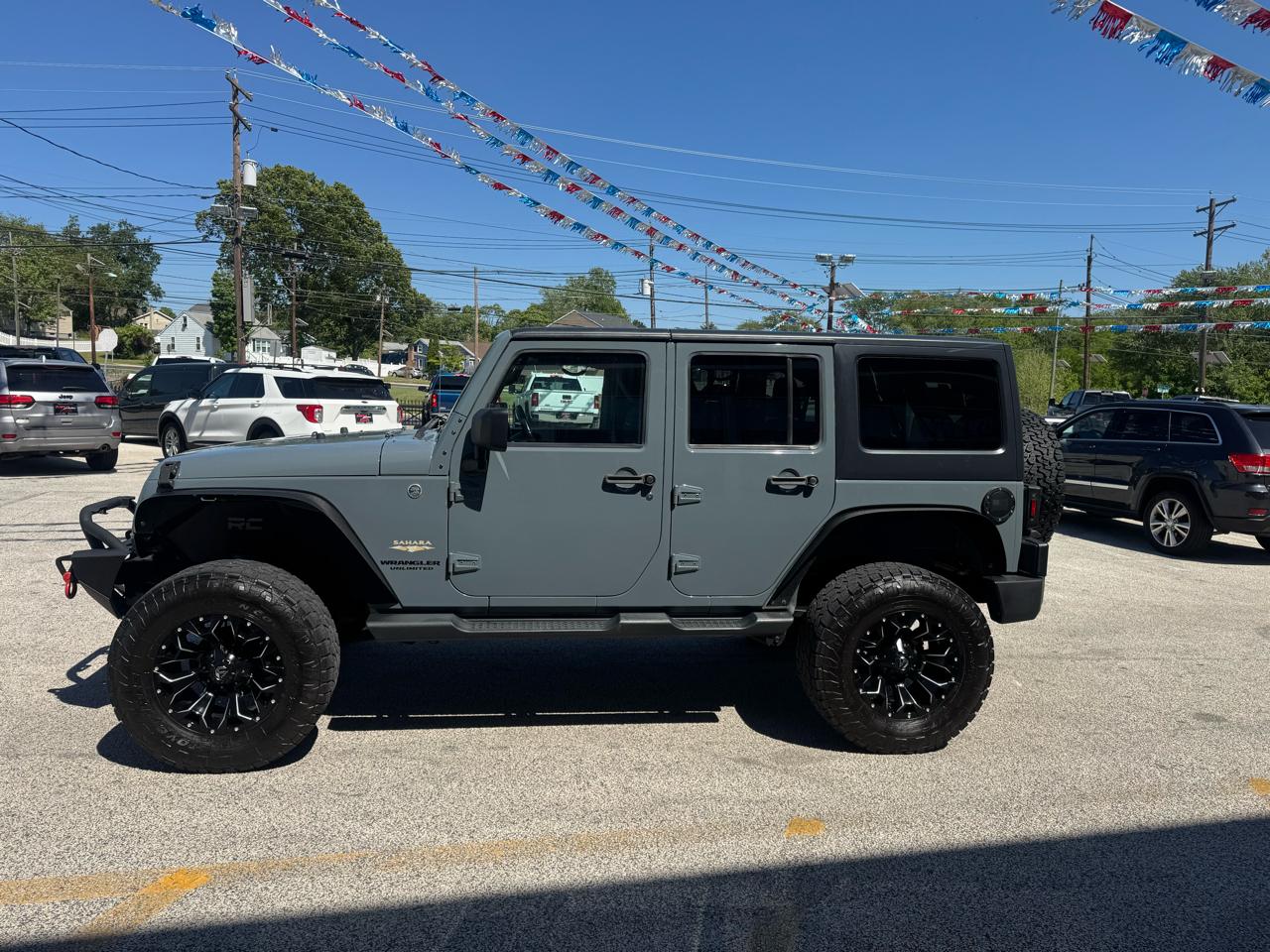 Jeep Wrangler Unlimited Sahara 4WD 2014
