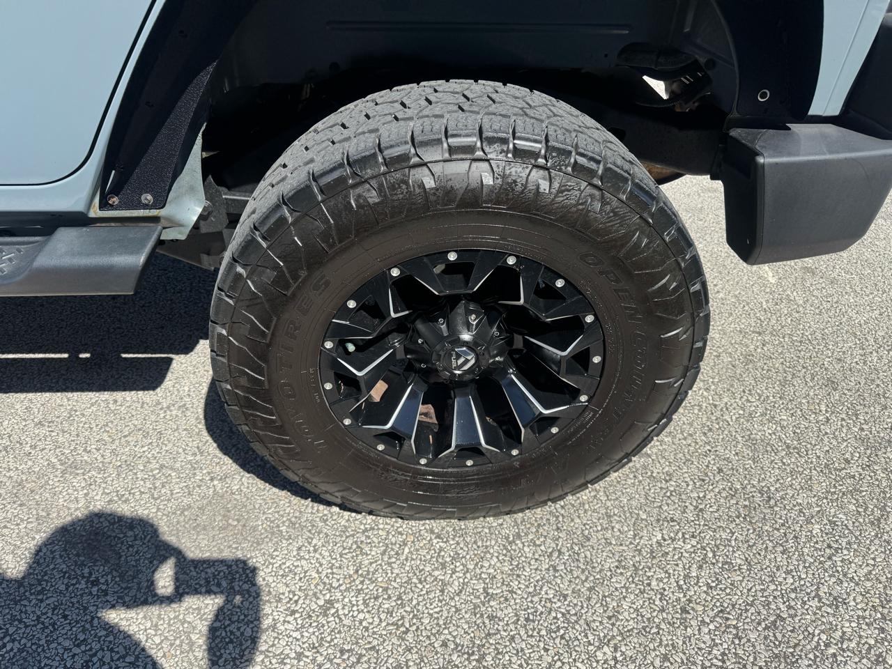 Jeep Wrangler Unlimited Sahara 4WD 2014