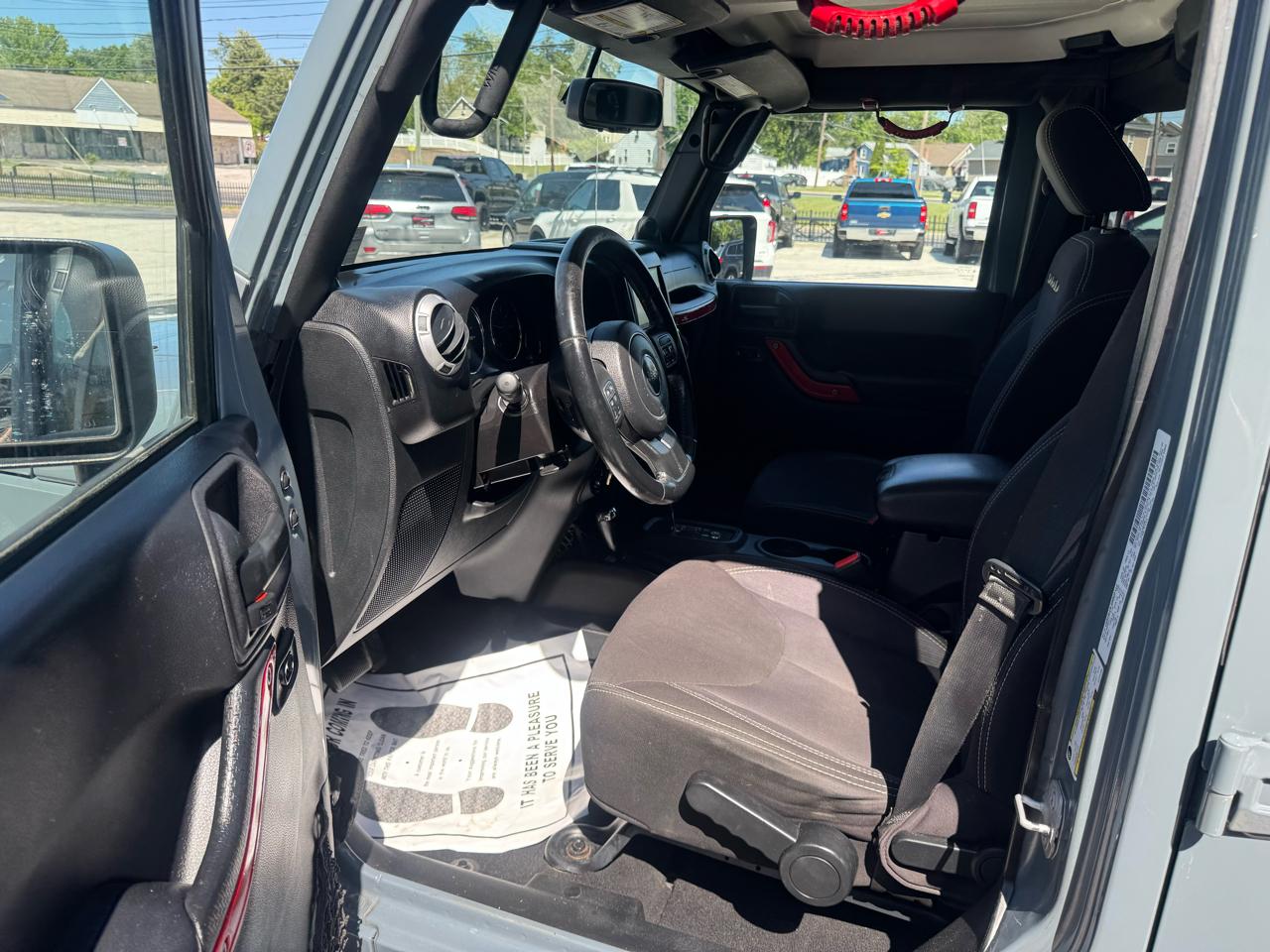 Jeep Wrangler Unlimited Sahara 4WD 2014