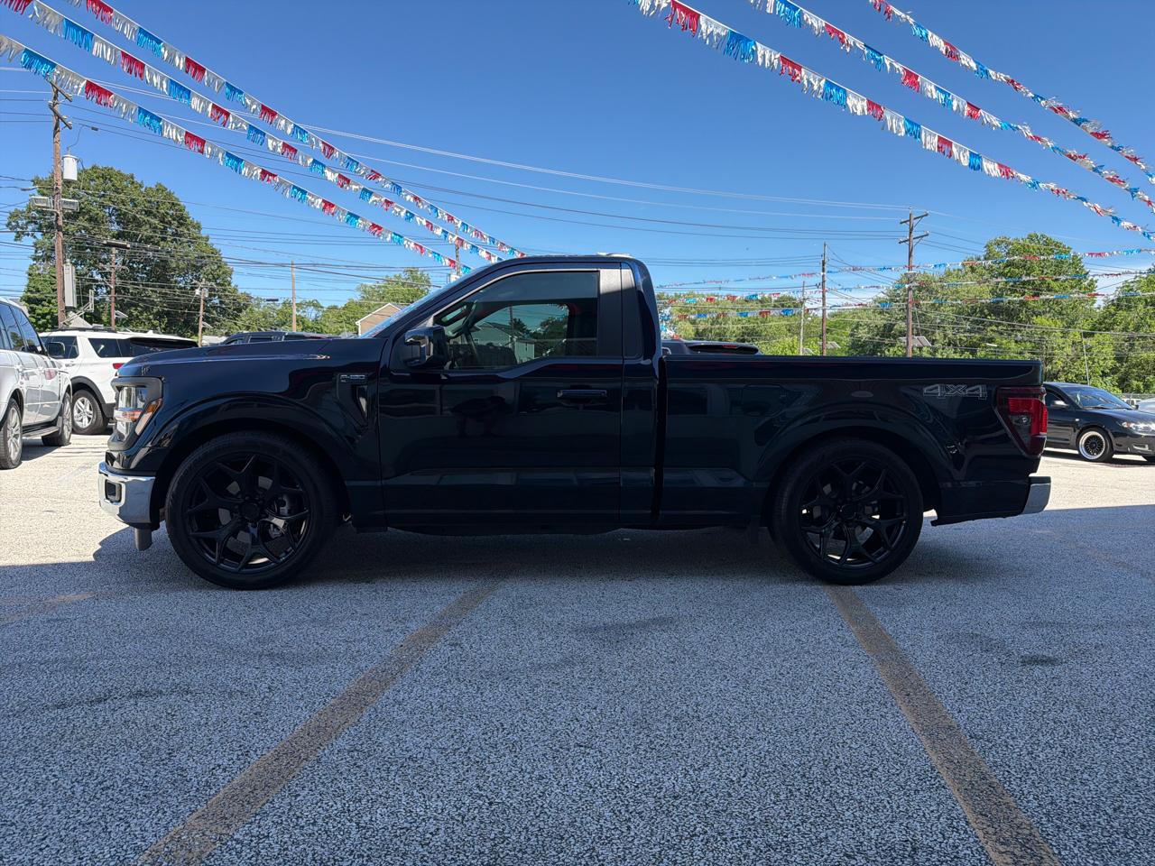 Ford F-150 XL 4WD 2025