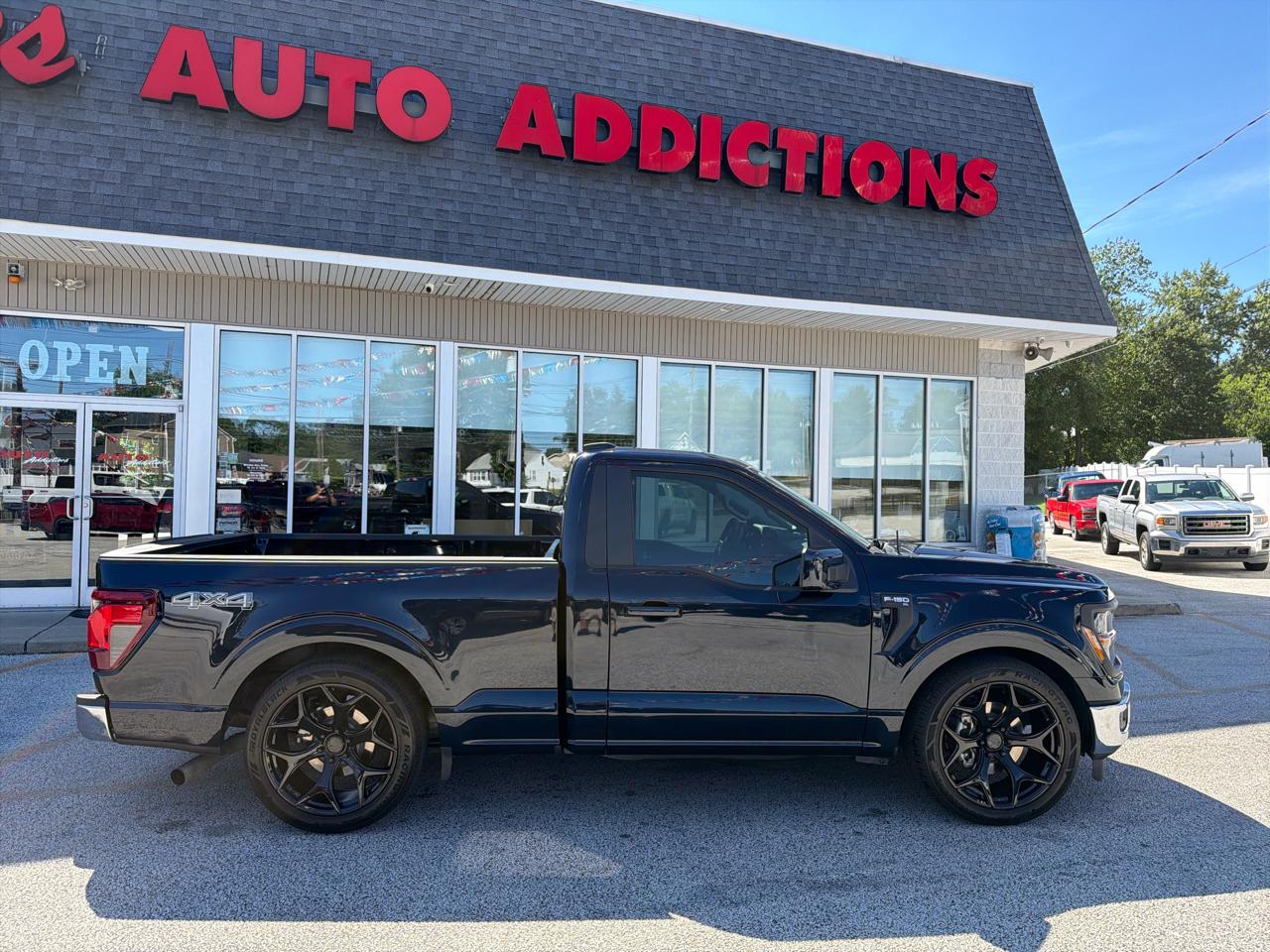 Ford F-150 XL 4WD 2025