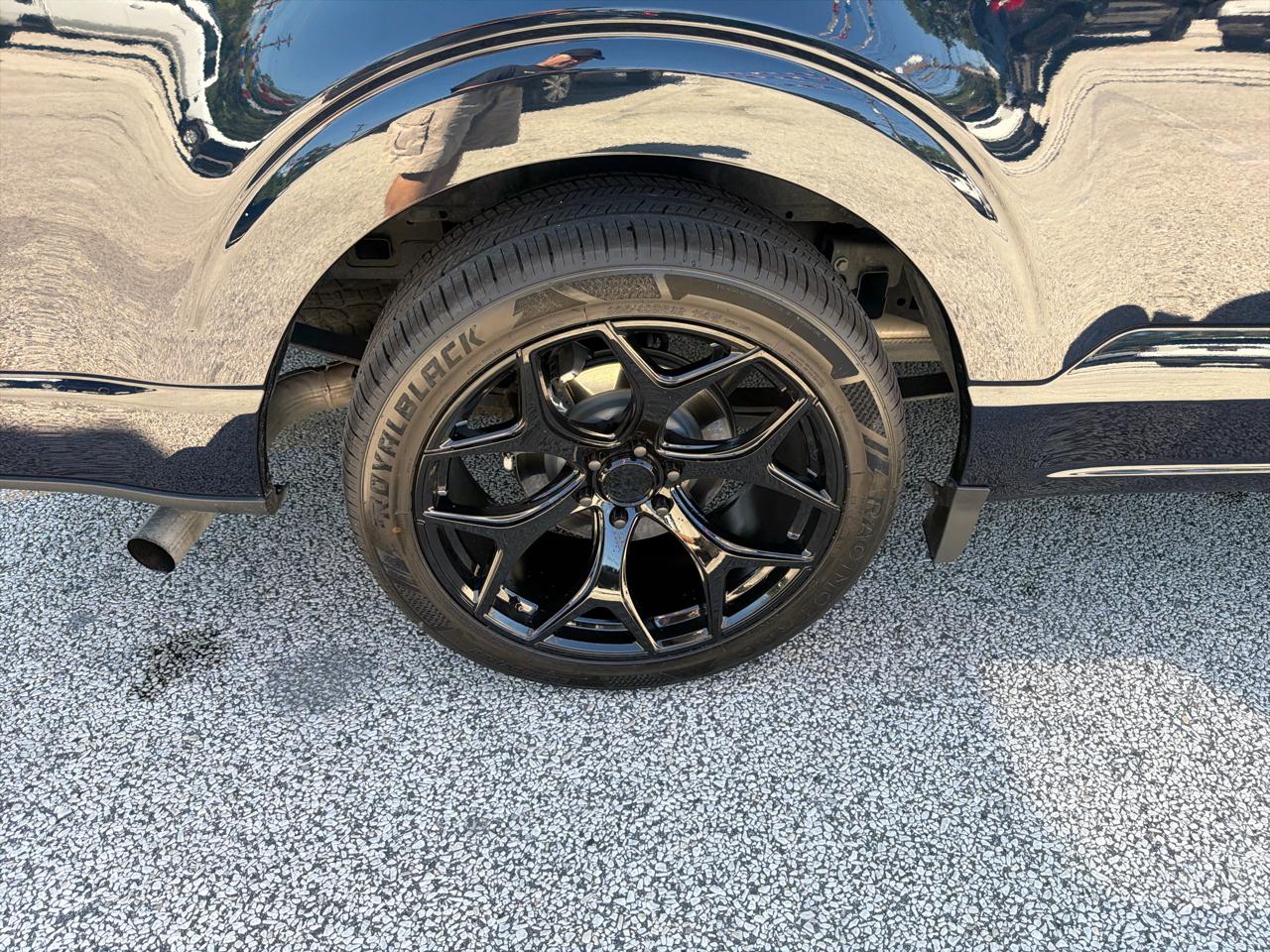 Ford F-150 XL 4WD 2025