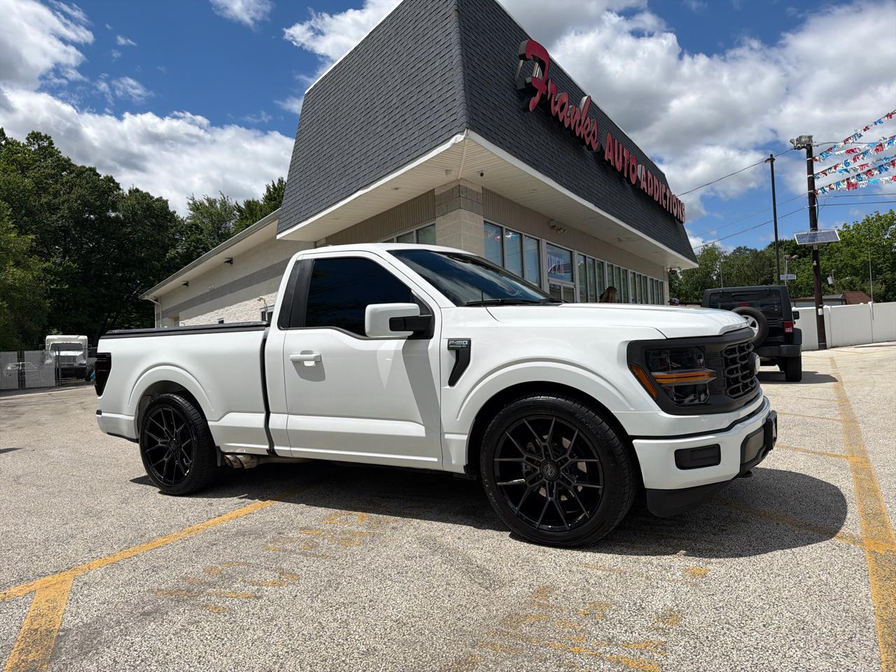 Ford F-150 XL 4WD 2024