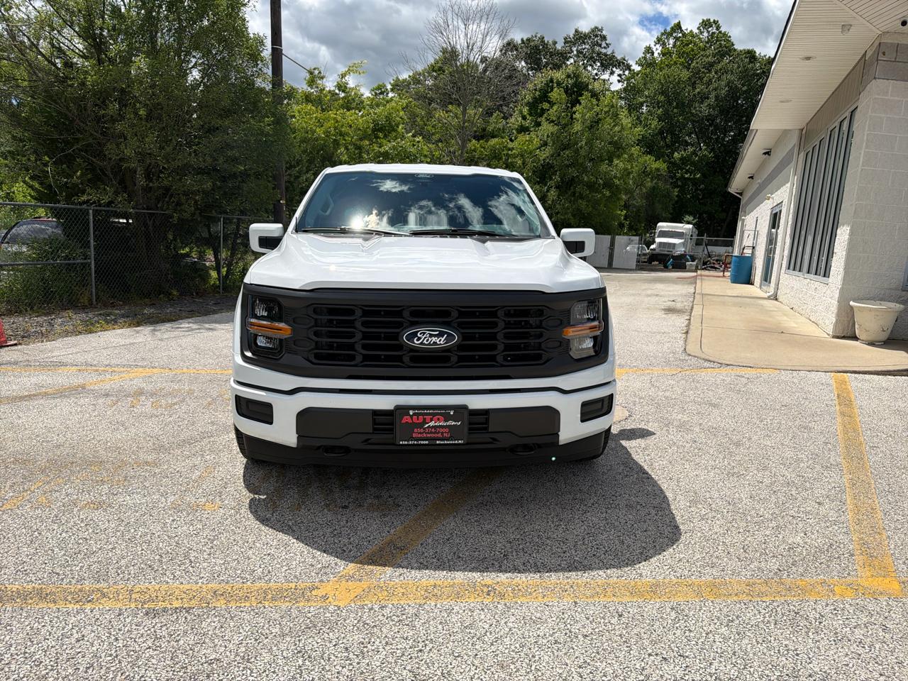 Ford F-150 XL 4WD 2024