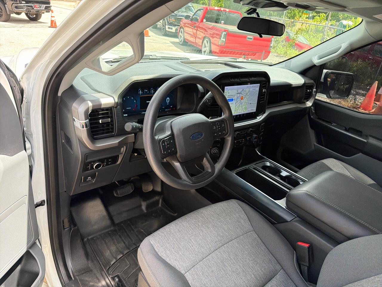 Ford F-150 XL 4WD 2024