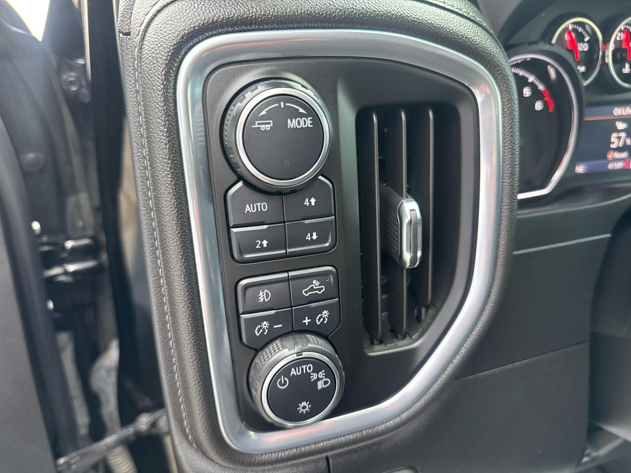 Chevrolet Silverado 1500 LT Trail Boss Crew Cab 4WD 2020
