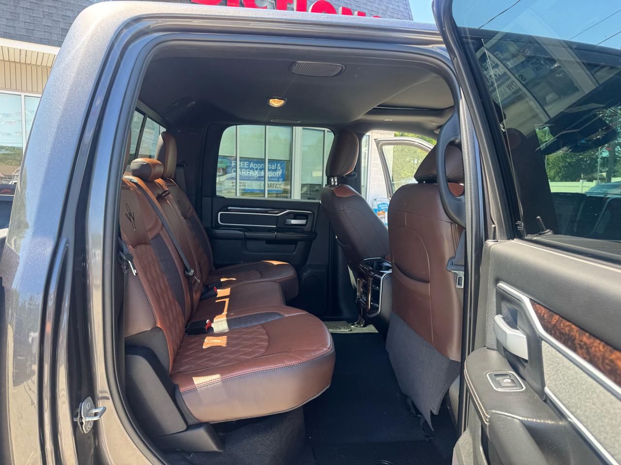 RAM 2500 Tradesman Crew Cab SWB 4WD 2023