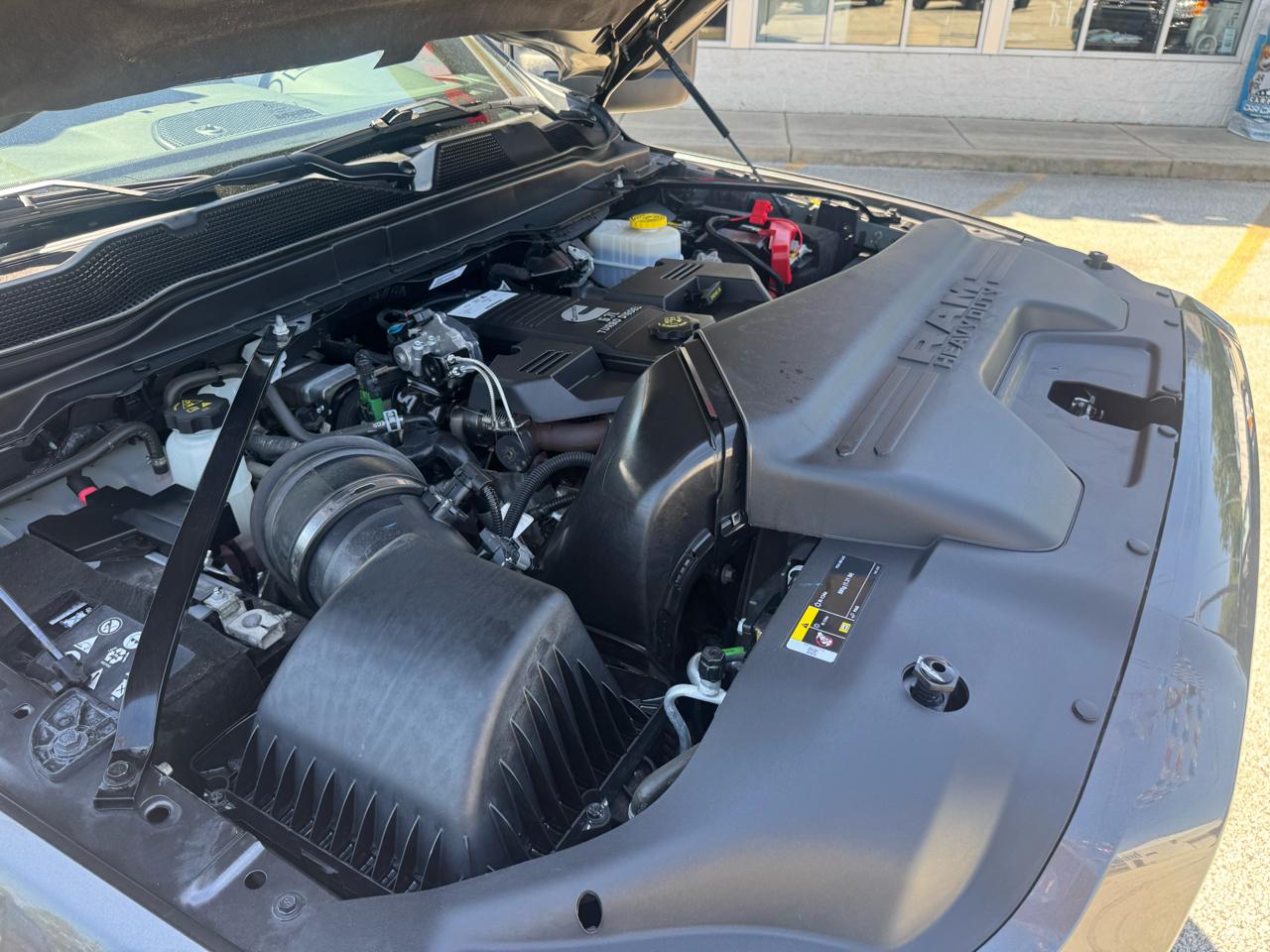 RAM 2500 Tradesman Crew Cab SWB 4WD 2023